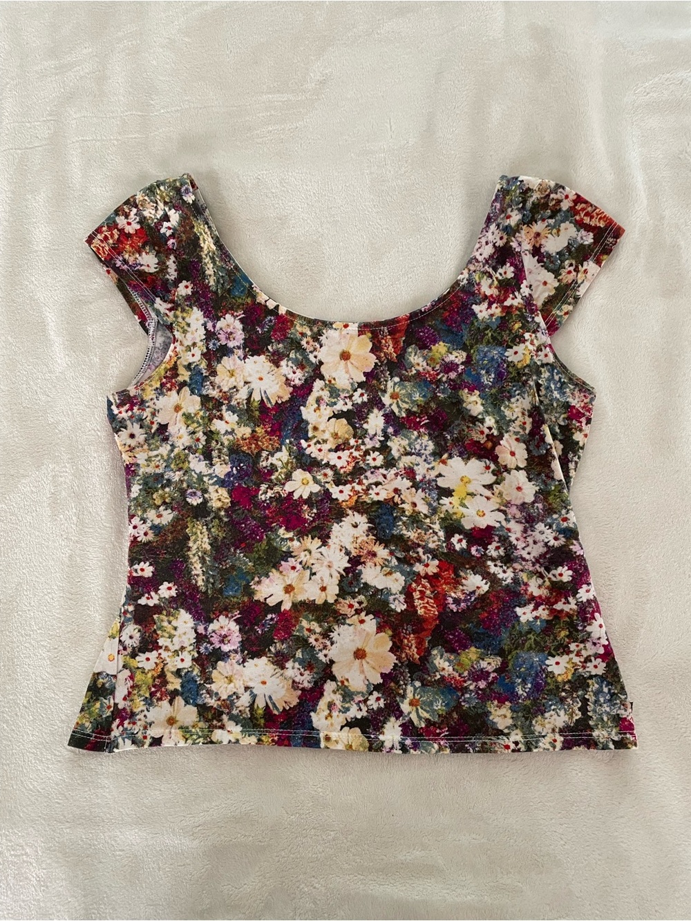 Vintage 90s GUESS floral top